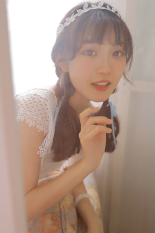 宝宝才两根手指就疼哭了怎么回事